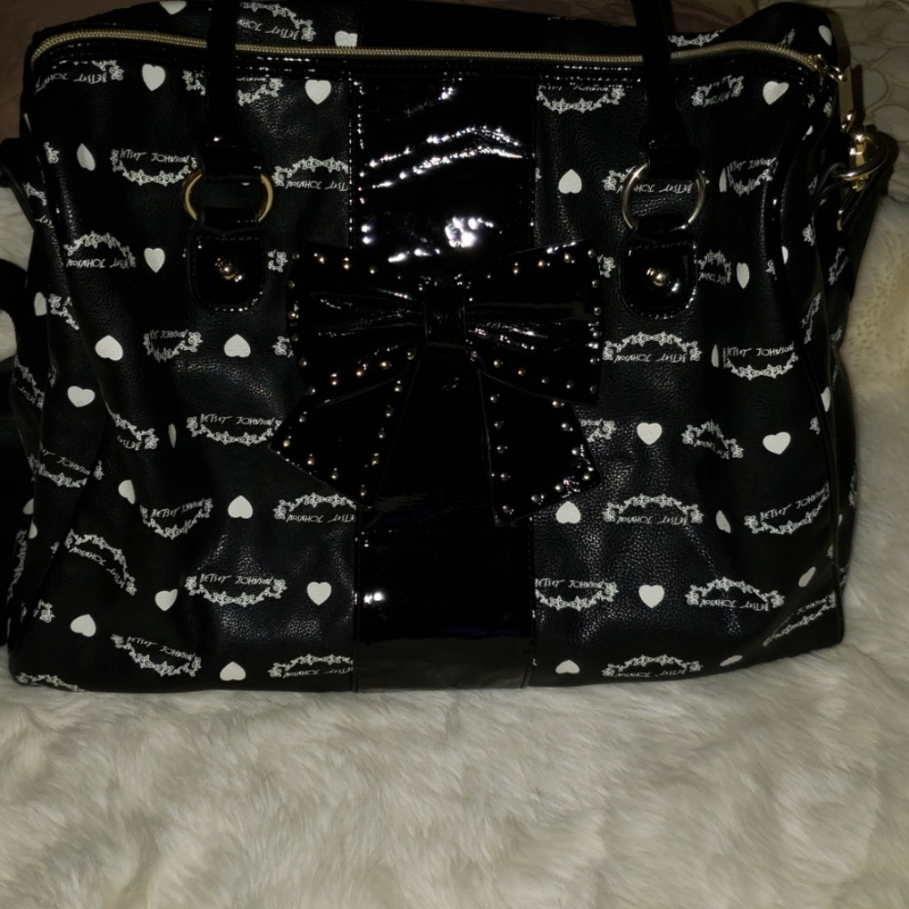 Besty Johnson weekend Bag